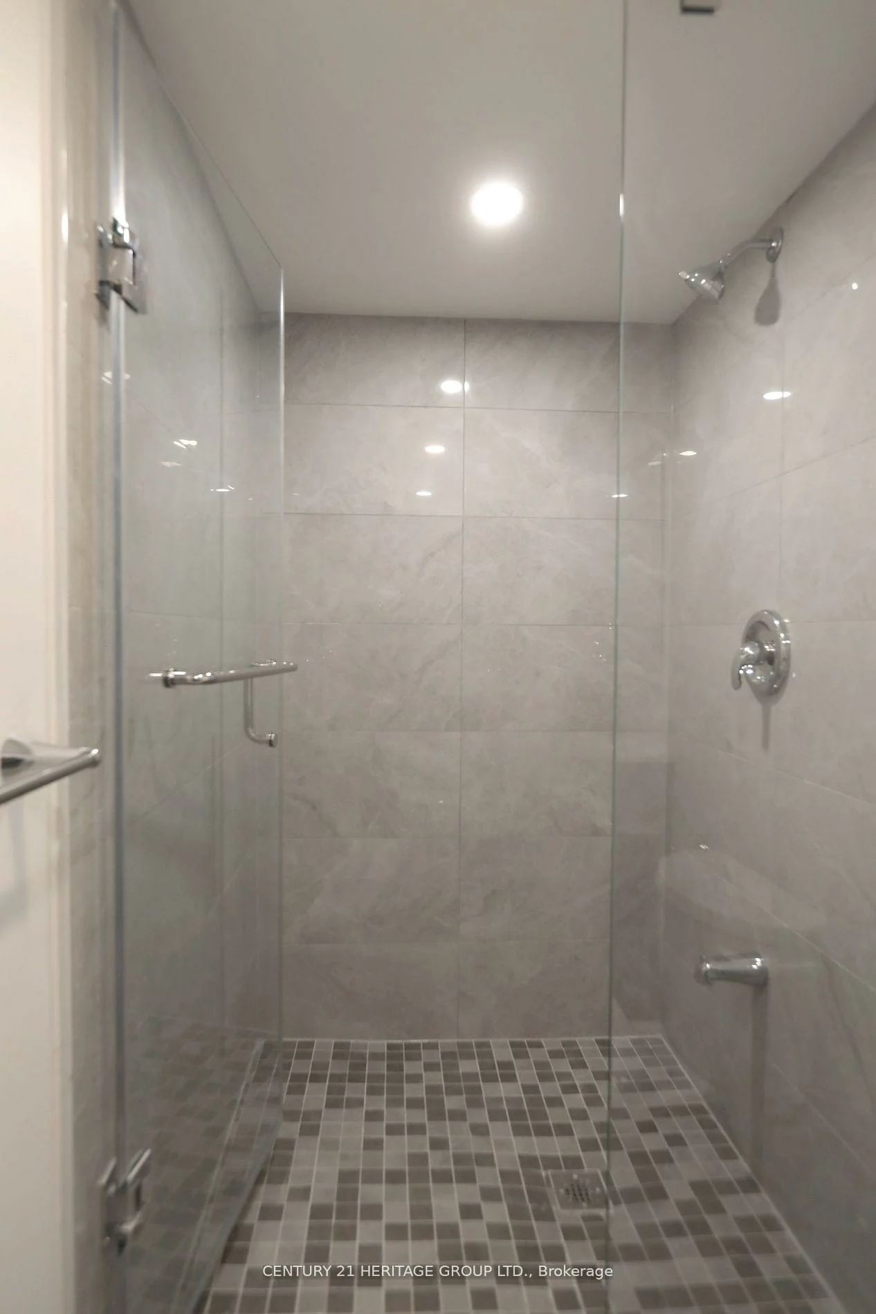 181, Newton, Gorham-College Manor, Newmarket