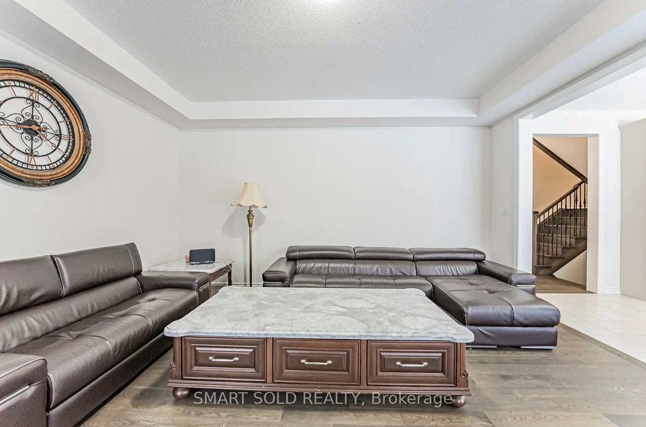 51, Bethpage, Glenway Estates, Newmarket