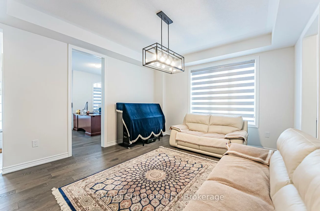 51, Bethpage, Glenway Estates, Newmarket