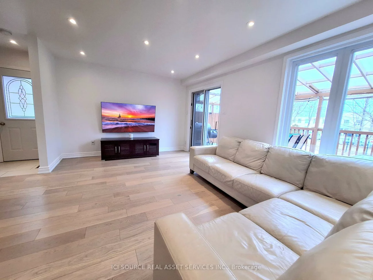221, Hodgson, Central Newmarket, Newmarket