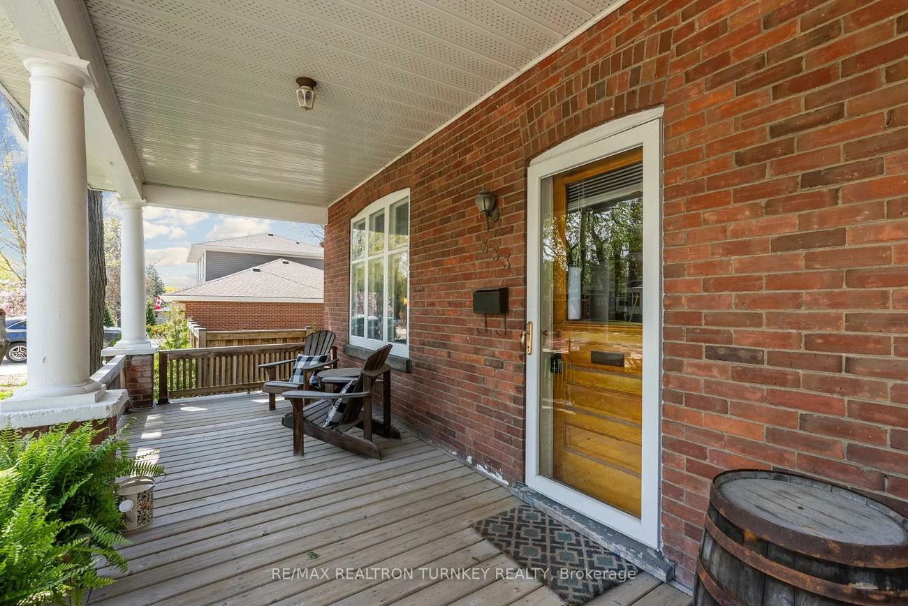 333, Millard, Central Newmarket, Newmarket