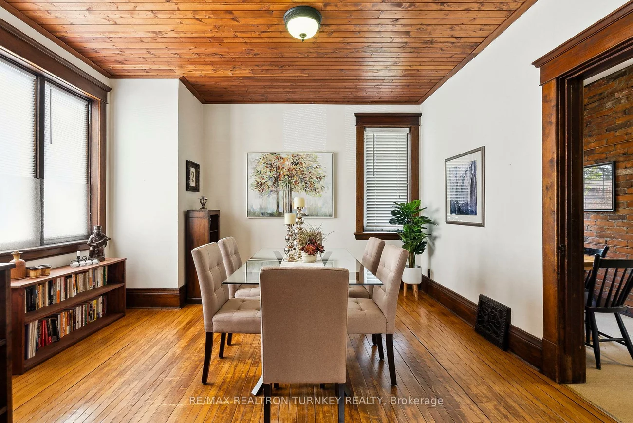 333, Millard, Central Newmarket, Newmarket