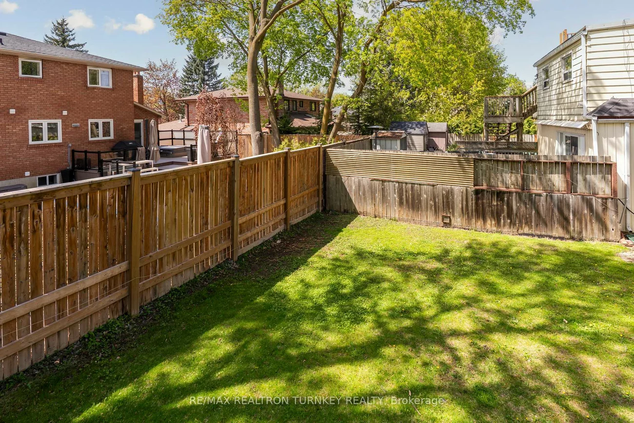 333, Millard, Central Newmarket, Newmarket