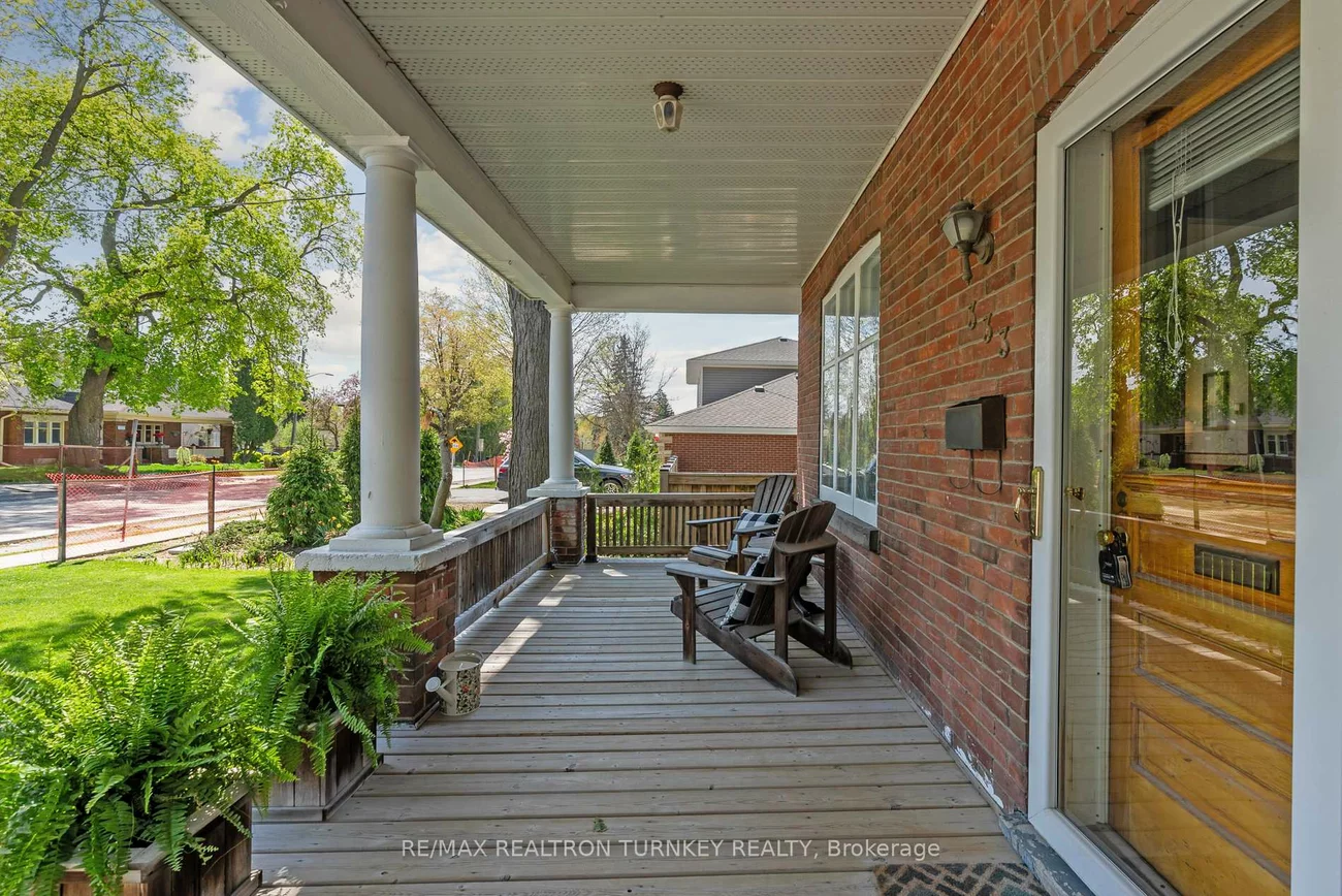 333, Millard, Central Newmarket, Newmarket