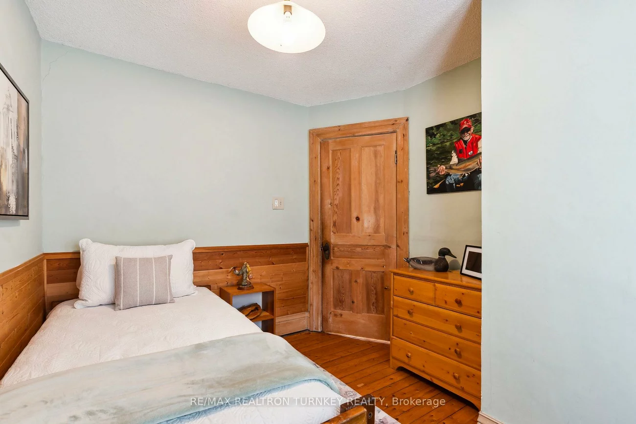 333, Millard, Central Newmarket, Newmarket
