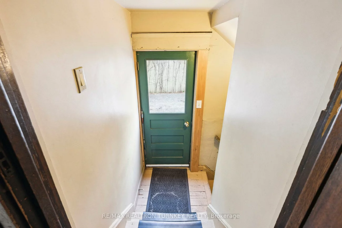 333, Millard, Central Newmarket, Newmarket