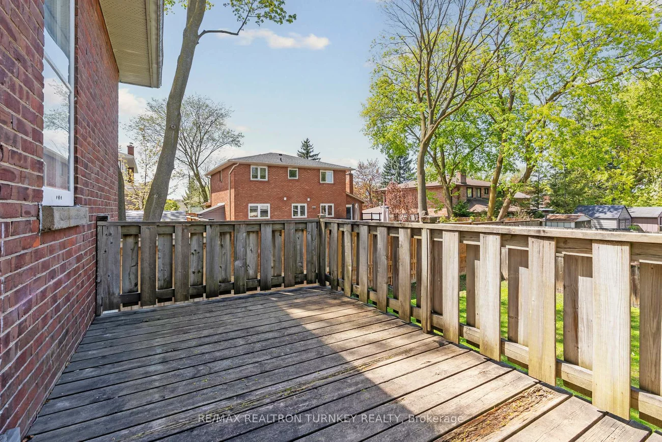 333, Millard, Central Newmarket, Newmarket