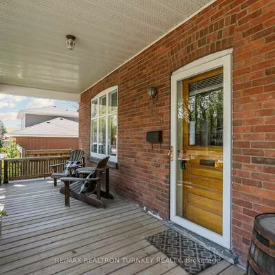 333, Millard, Central Newmarket, Newmarket
