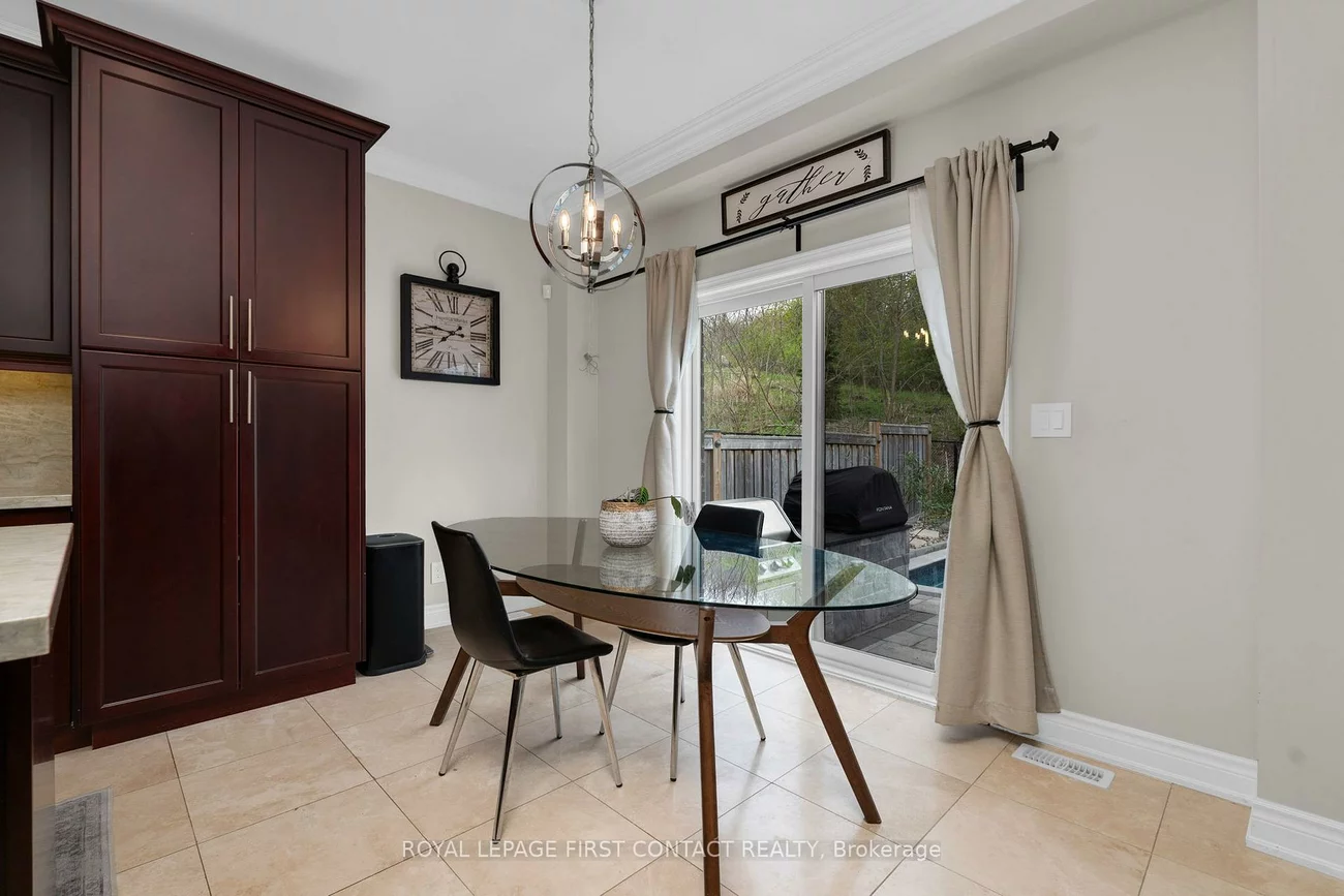 798, Prest, Woodland Hill, Newmarket