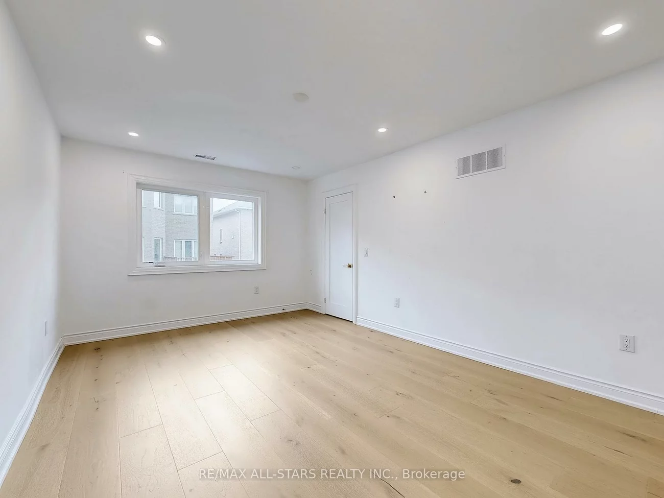 374, Gilpin, Woodland Hill, Newmarket