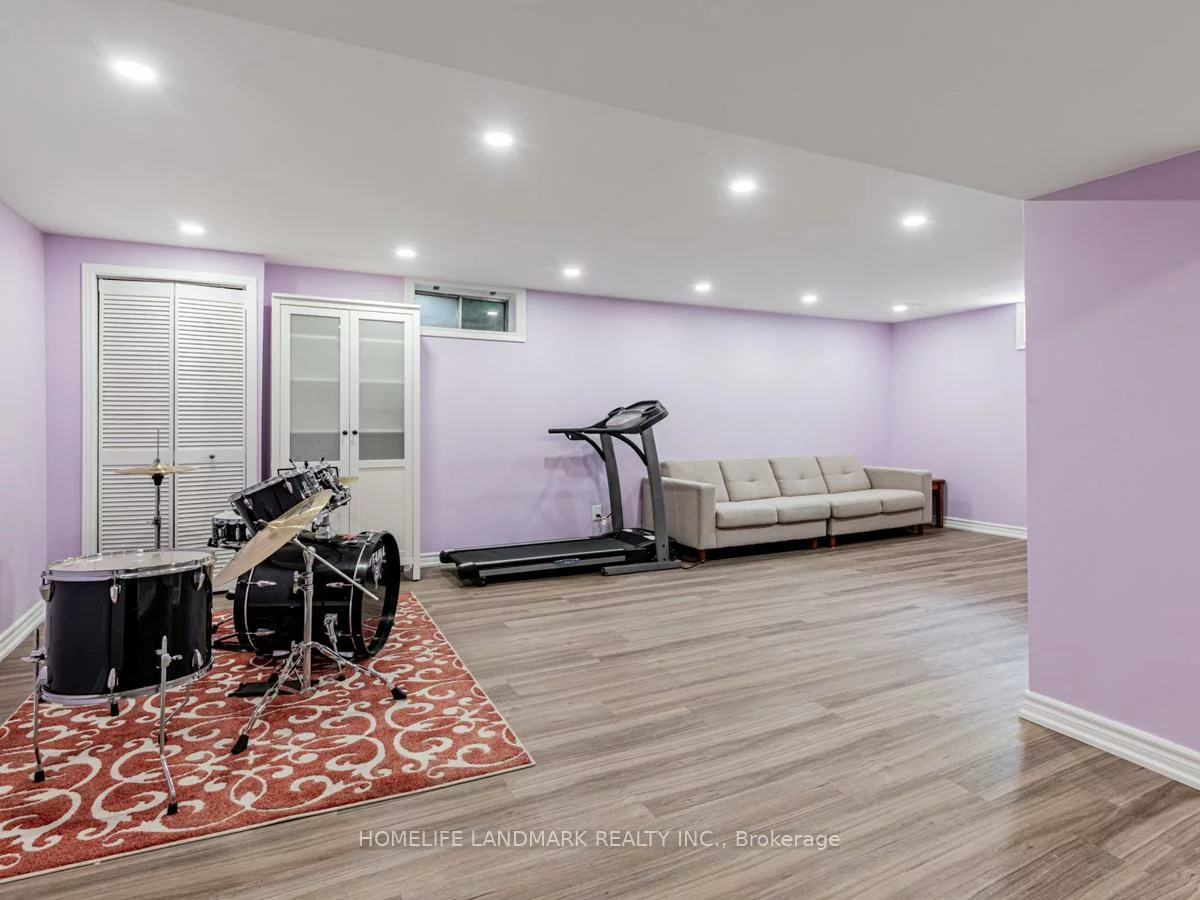 9, Eastman, Huron Heights-Leslie Valley, Newmarket