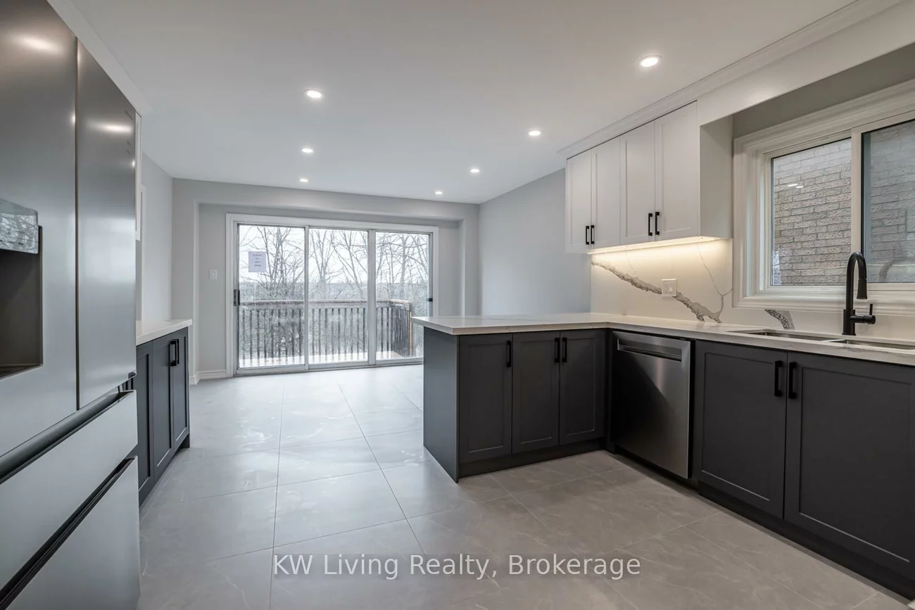 46, Foxtail, Armitage, Newmarket