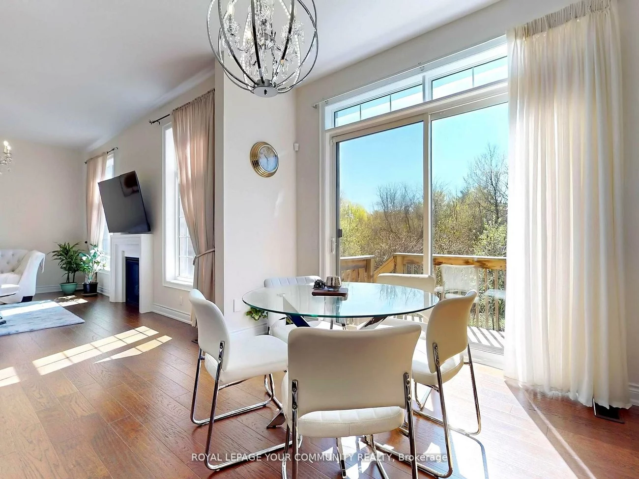 561, Clifford Perry, Woodland Hill, Newmarket