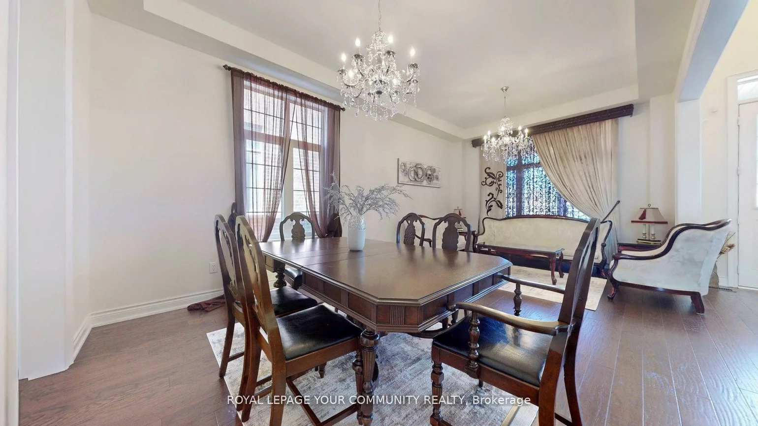 561, Clifford Perry, Woodland Hill, Newmarket