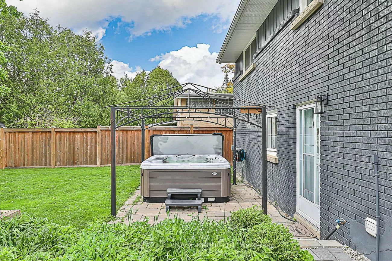 137, Beechwood, Central Newmarket, Newmarket