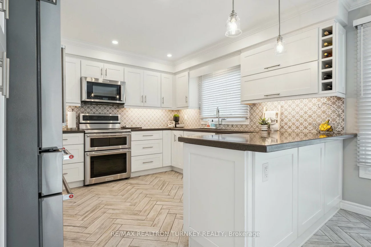 41, Goldsmith, Armitage, Newmarket
