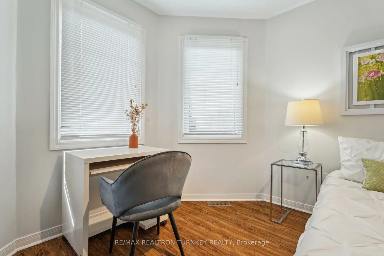 41, Goldsmith, Armitage, Newmarket