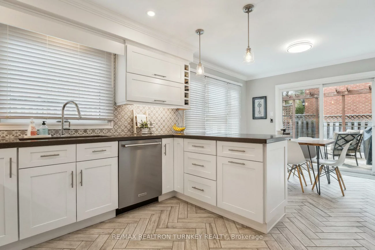 41, Goldsmith, Armitage, Newmarket