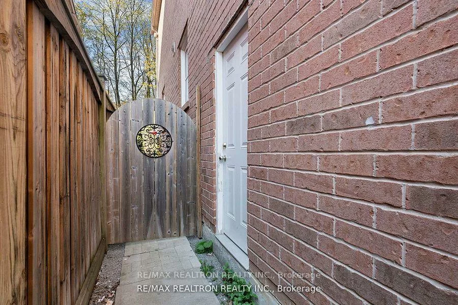 355, Cheryl Mews, Woodland Hill, Newmarket