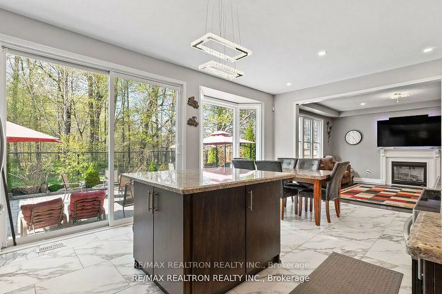 355, Cheryl Mews, Woodland Hill, Newmarket