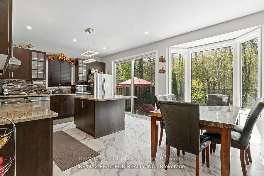 355, Cheryl Mews, Woodland Hill, Newmarket