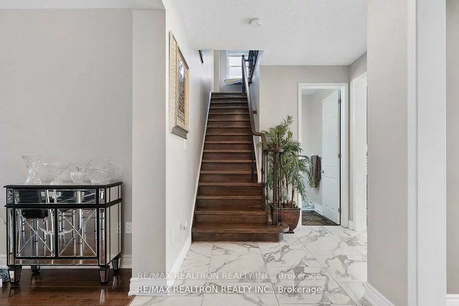 355, Cheryl Mews, Woodland Hill, Newmarket