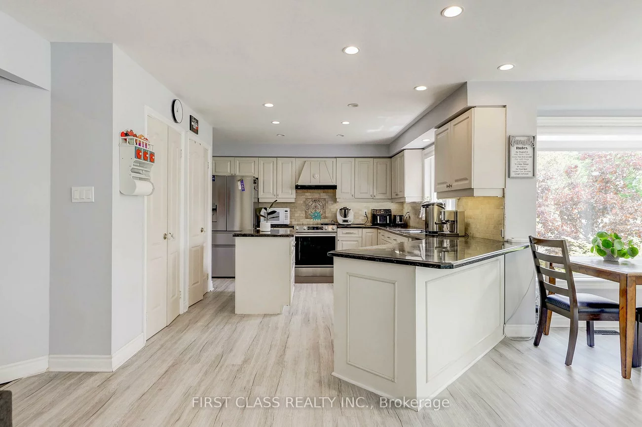 449, Alex Doner, Glenway Estates, Newmarket