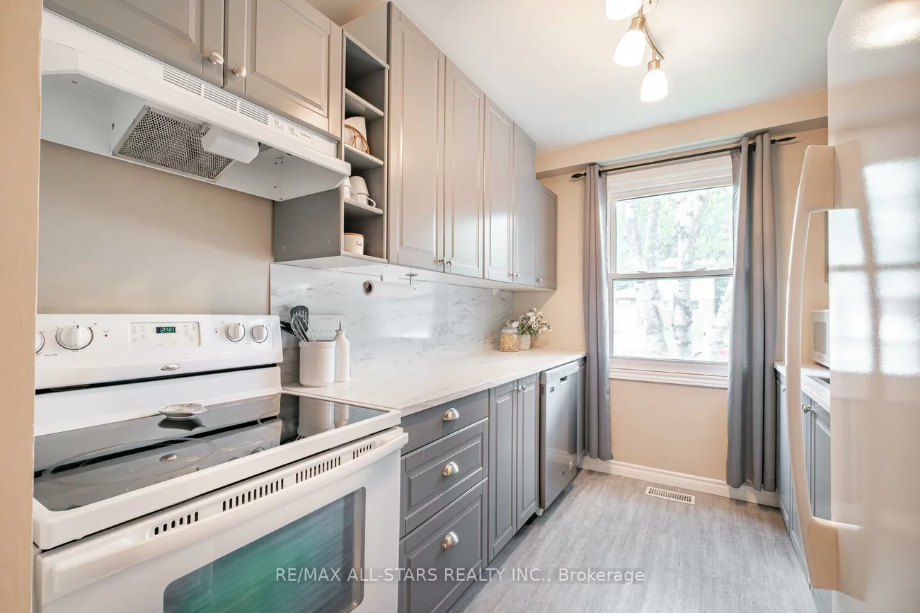 199, Hodgson, Central Newmarket, Newmarket