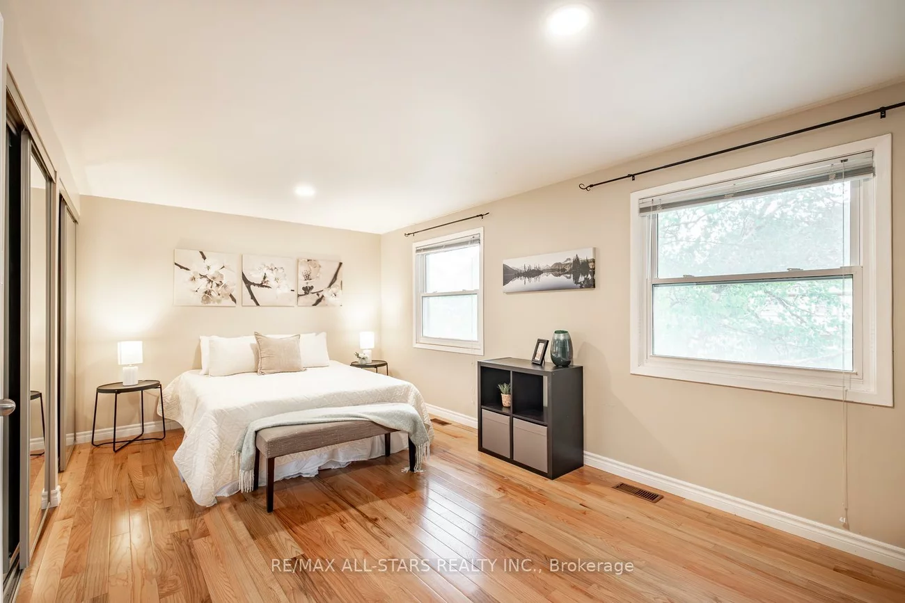 199, Hodgson, Central Newmarket, Newmarket