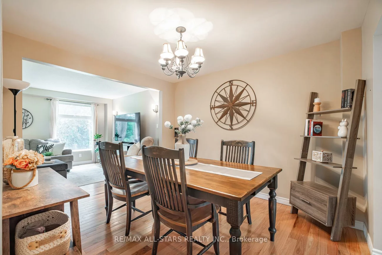 199, Hodgson, Central Newmarket, Newmarket