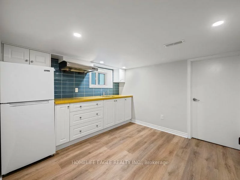759, Lowell, Gorham-College Manor, Newmarket