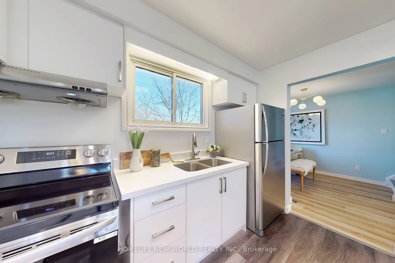 285, Lorne, Central Newmarket, Newmarket