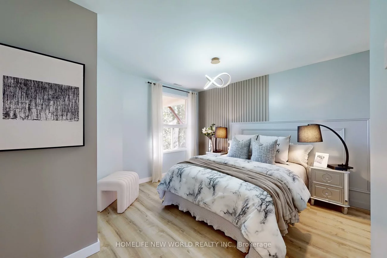 285, Lorne, Central Newmarket, Newmarket