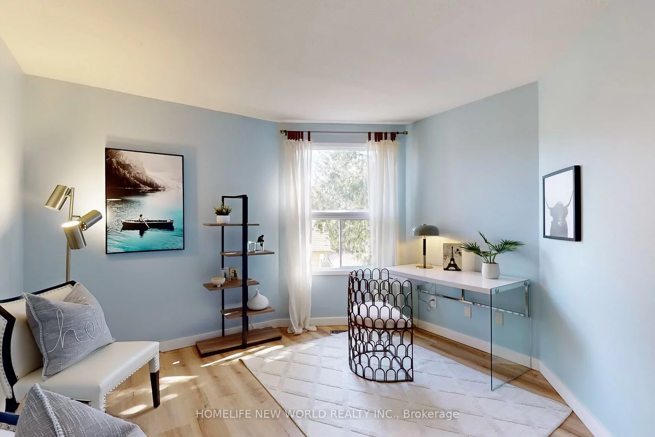 285, Lorne, Central Newmarket, Newmarket