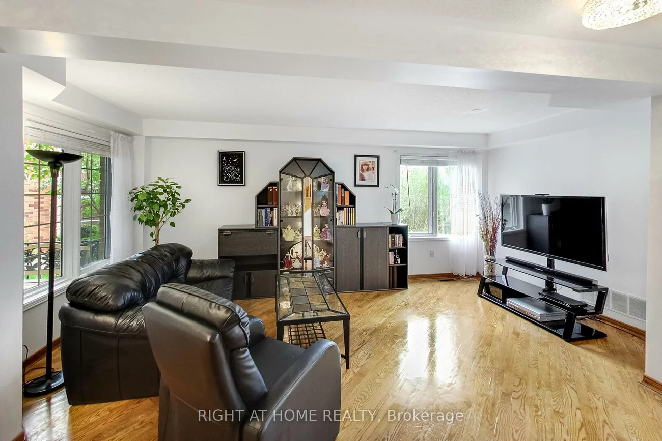 28, Foxtail, Armitage, Newmarket