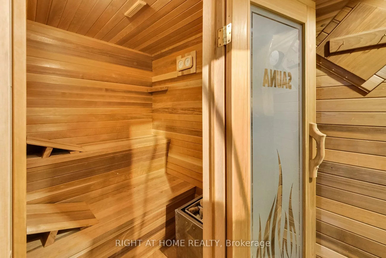 28, Foxtail, Armitage, Newmarket