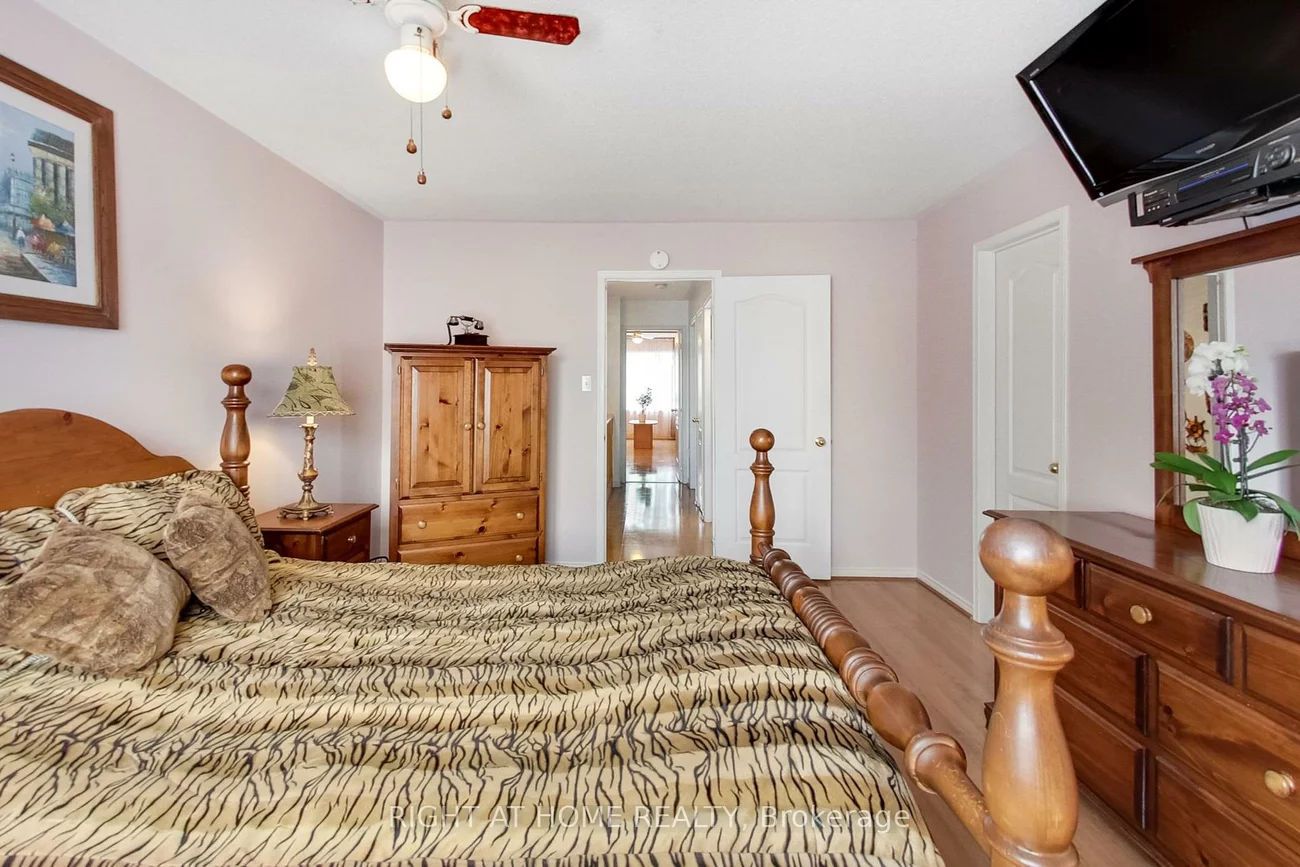 28, Foxtail, Armitage, Newmarket