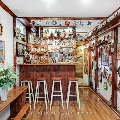 28, Foxtail, Armitage, Newmarket