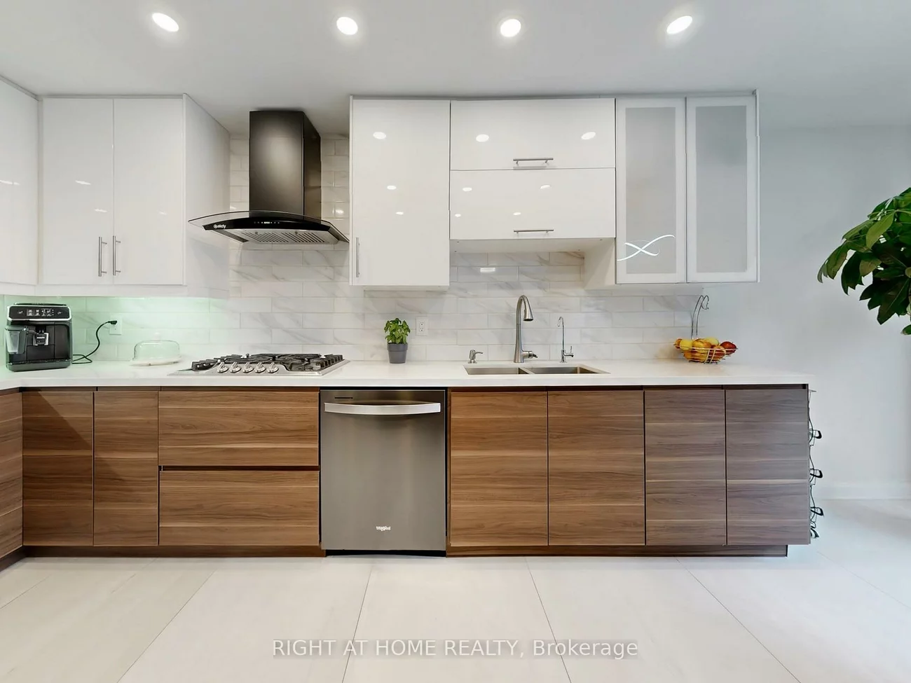 236, Karl Rose, Woodland Hill, Newmarket