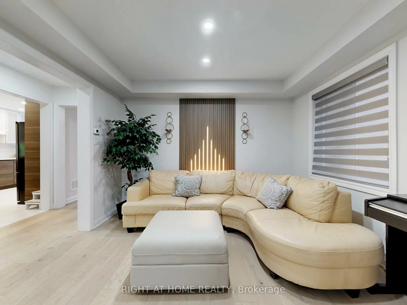 236, Karl Rose, Woodland Hill, Newmarket