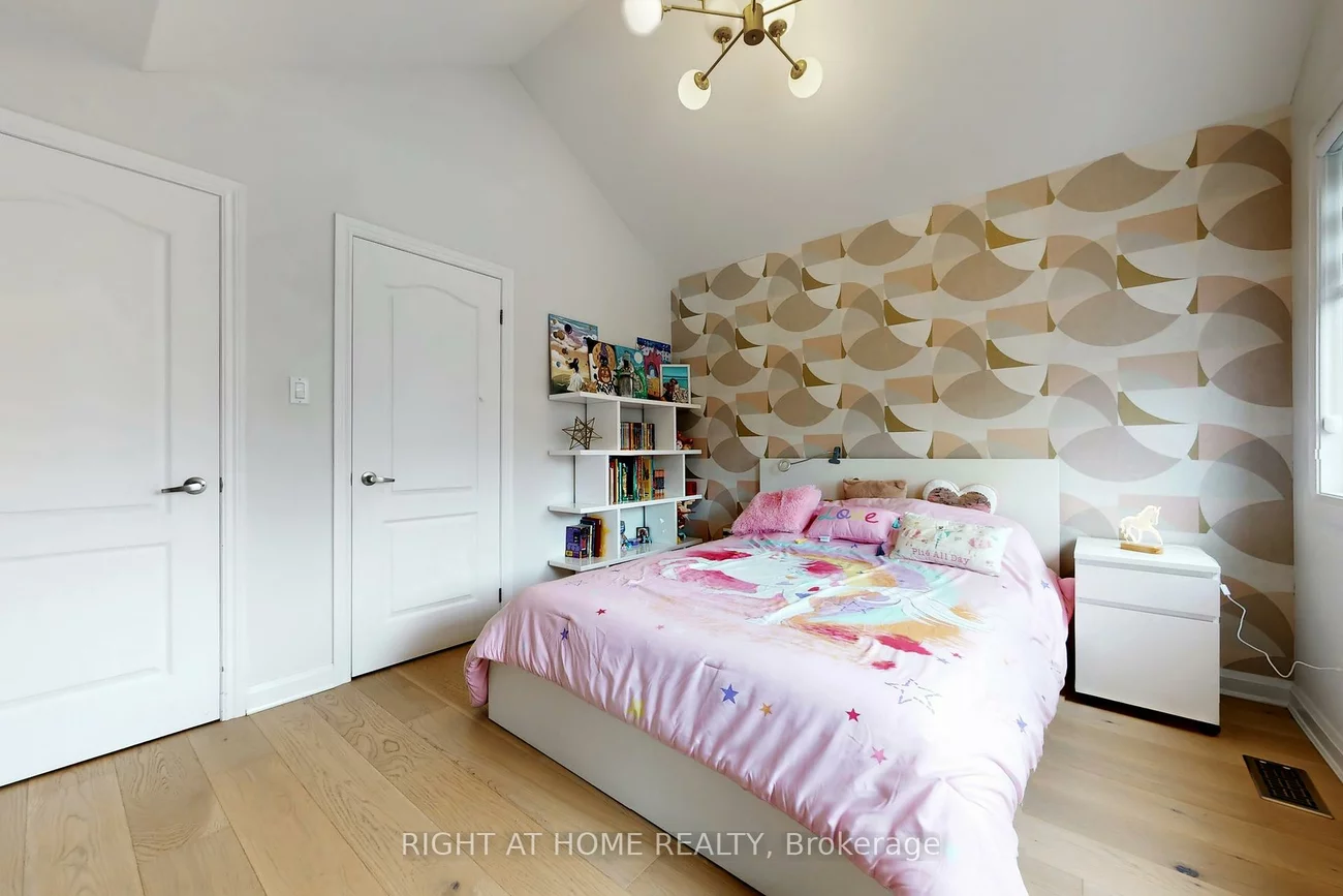 236, Karl Rose, Woodland Hill, Newmarket
