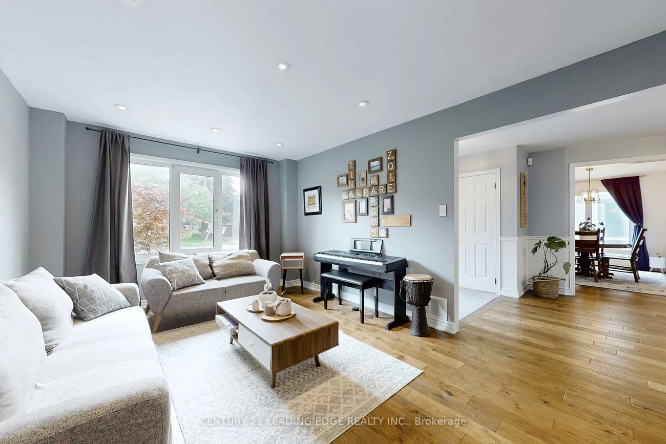 213, MCCAFFREY, Glenway Estates, Newmarket