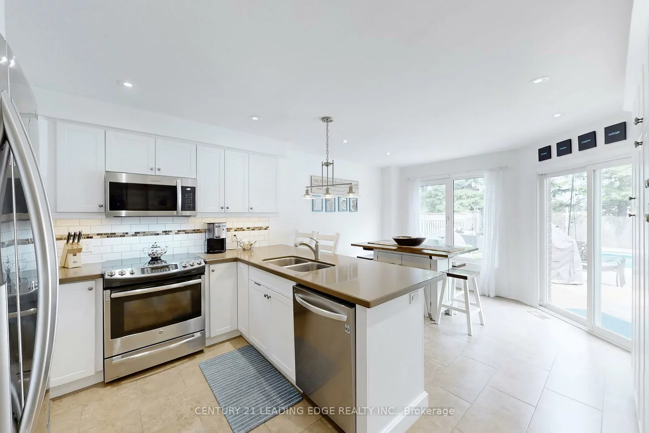 213, MCCAFFREY, Glenway Estates, Newmarket