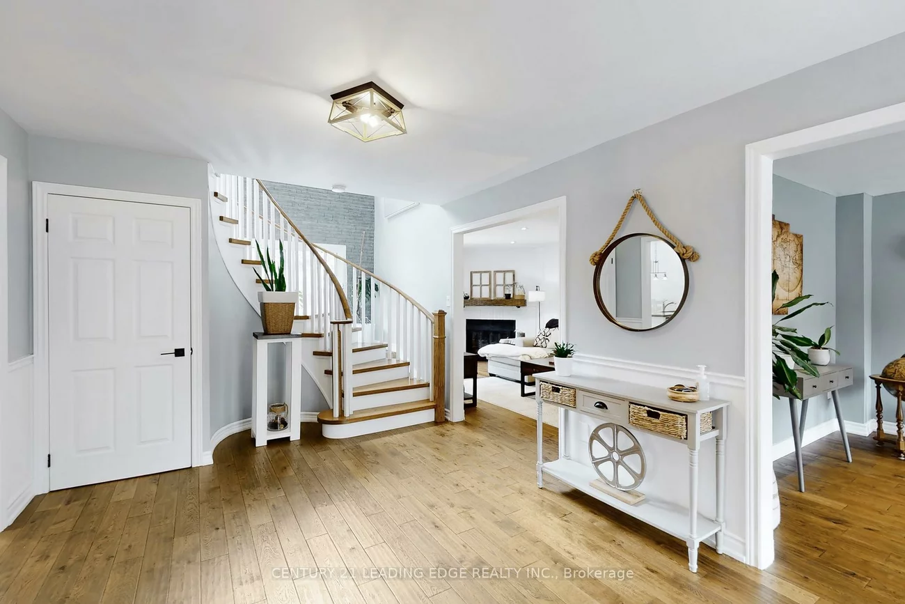 213, MCCAFFREY, Glenway Estates, Newmarket