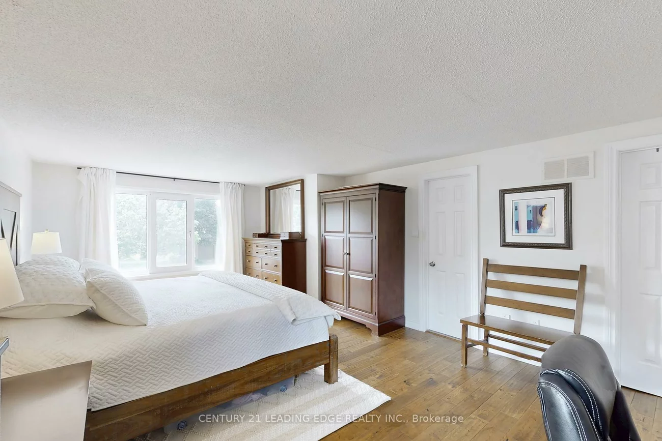 213, MCCAFFREY, Glenway Estates, Newmarket