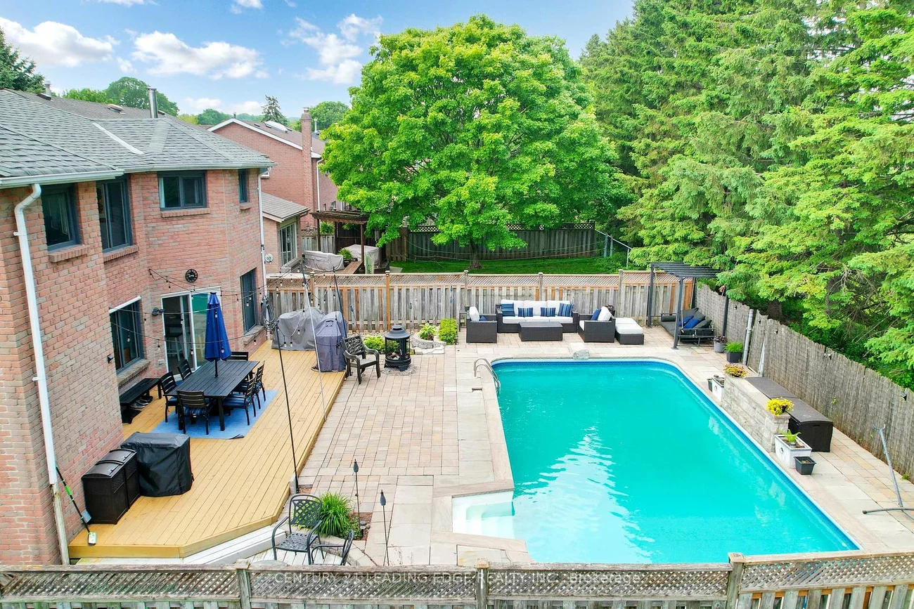 213, MCCAFFREY, Glenway Estates, Newmarket