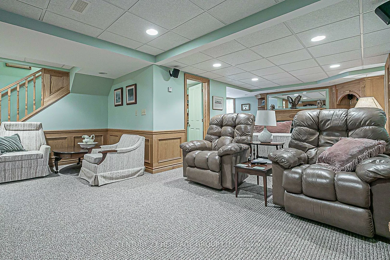 861, Columbia, Huron Heights-Leslie Valley, Newmarket