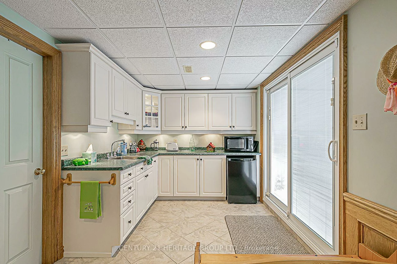 861, Columbia, Huron Heights-Leslie Valley, Newmarket