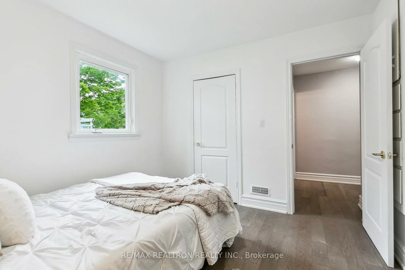 426, Eagle, Central Newmarket, Newmarket