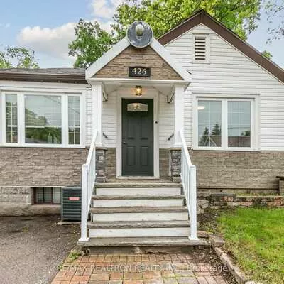 426, Eagle, Central Newmarket, Newmarket
